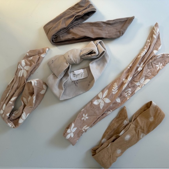 Jax + Lennon Other - Kids Floral and Solid Neutral Headwrap Set - Beige/Taupe Hair Accessories